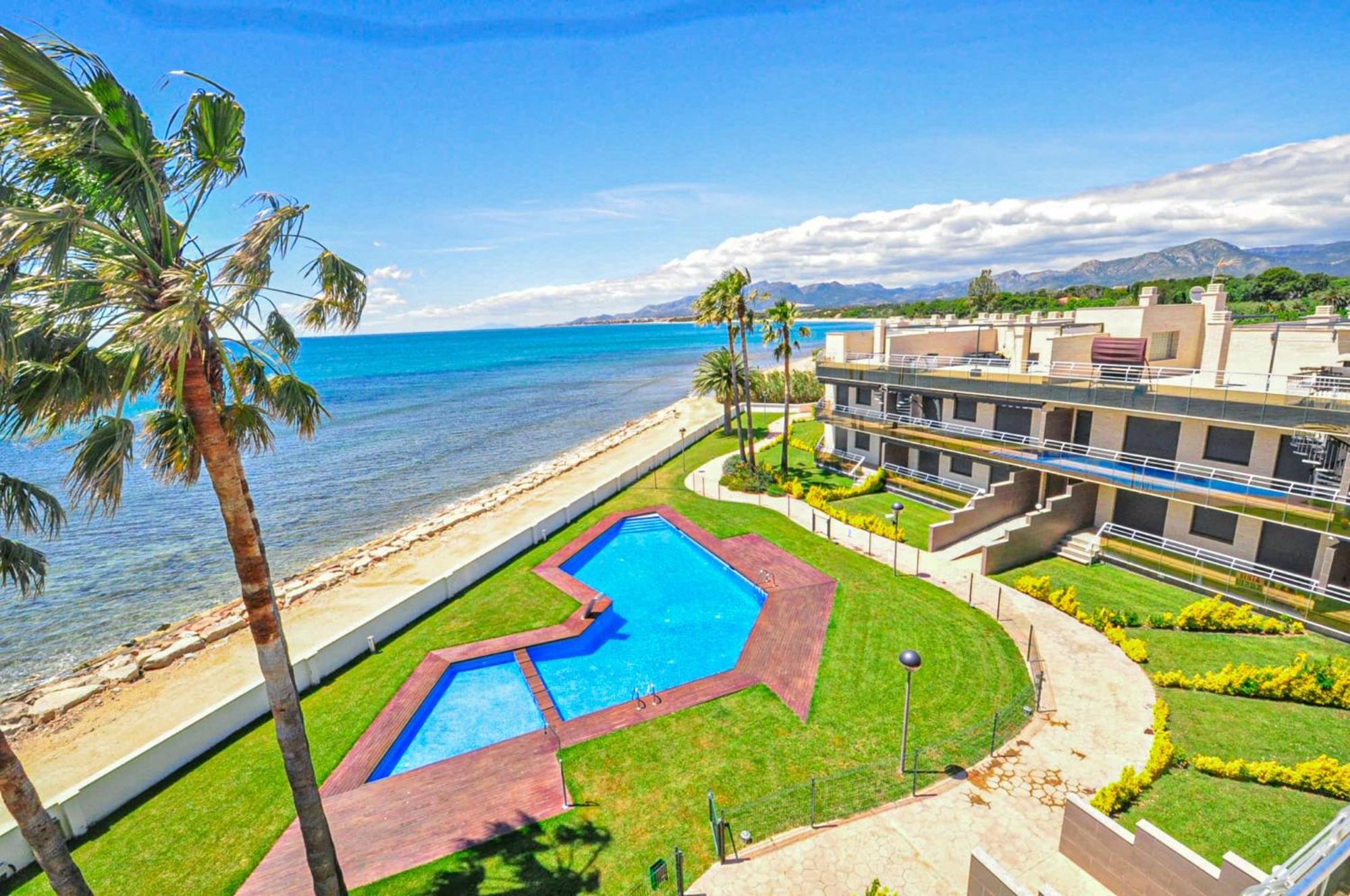 Apartamento Di Mare Litoral Costa Dorada Mont-Roig del Camp Exterior foto