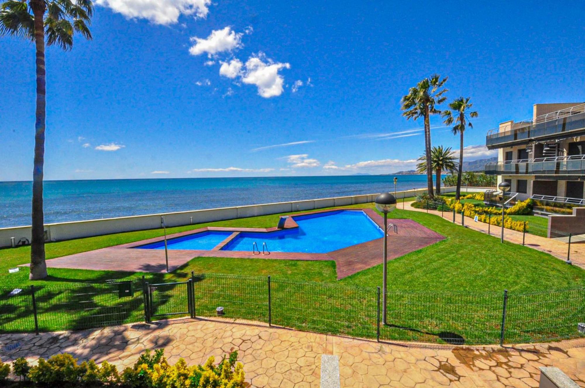 Apartamento Di Mare Litoral Costa Dorada Mont-Roig del Camp Exterior foto