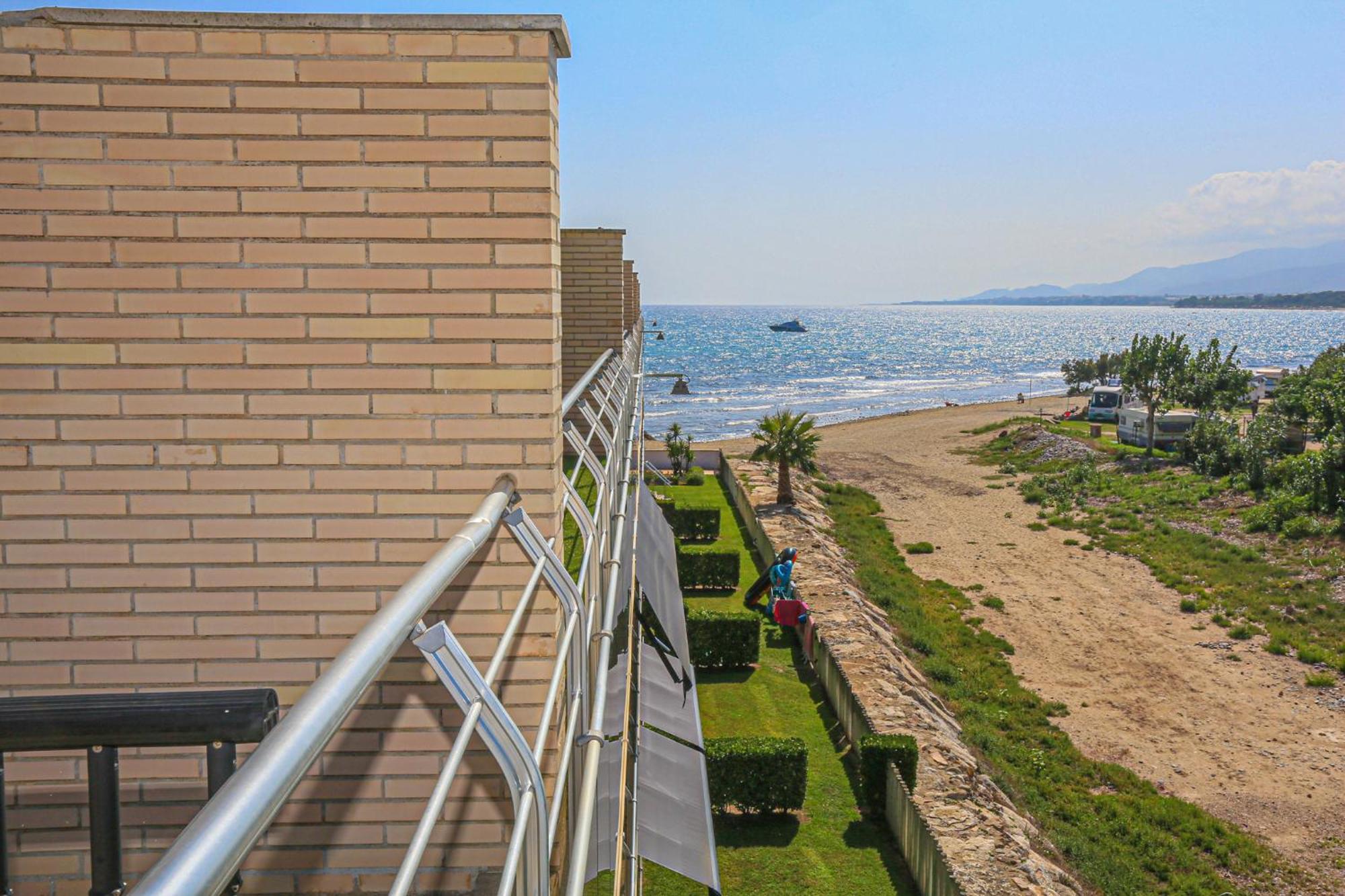 Apartamento Di Mare Litoral Costa Dorada Mont-Roig del Camp Exterior foto